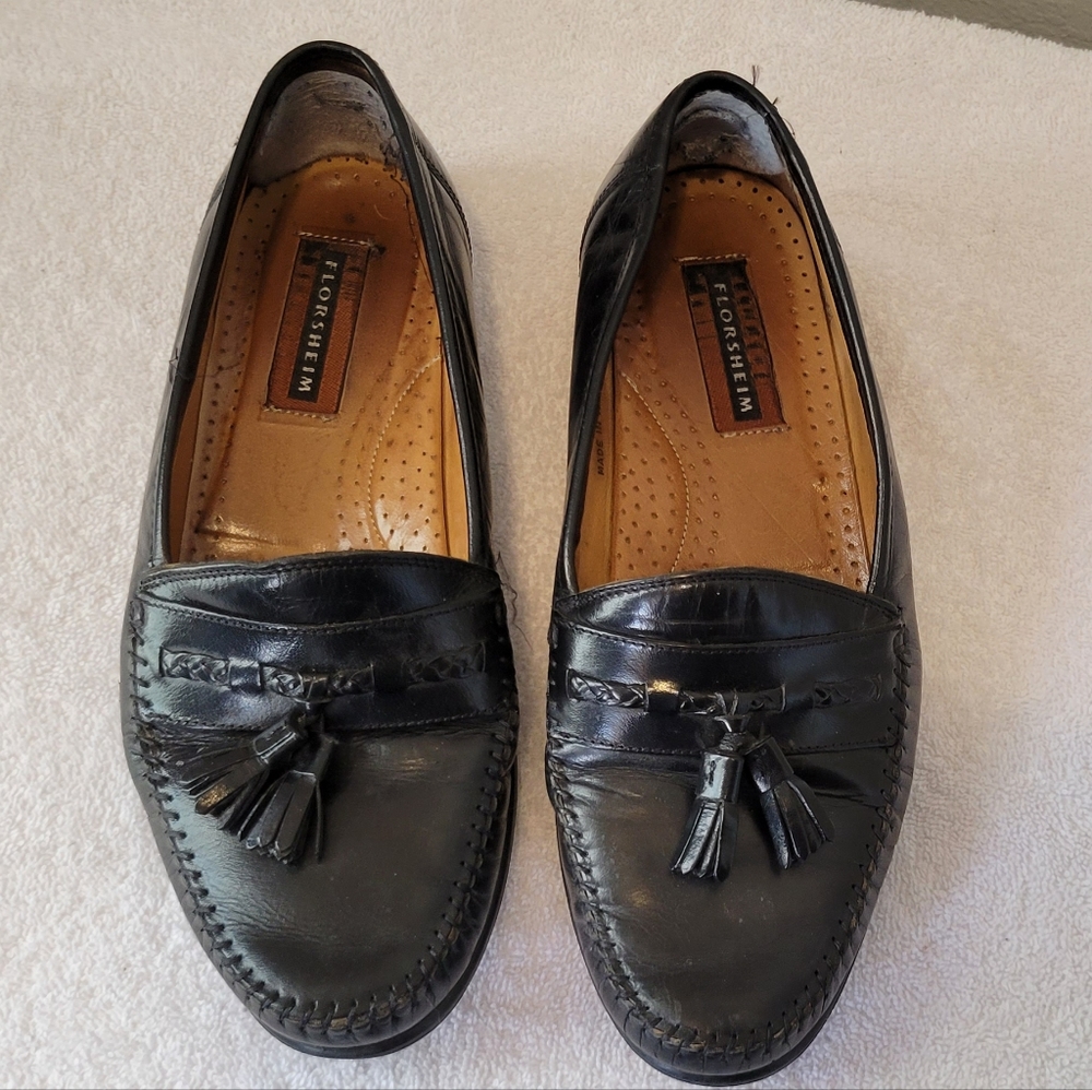 Florsheim Men's Tassel Loafer - size 10 EEE